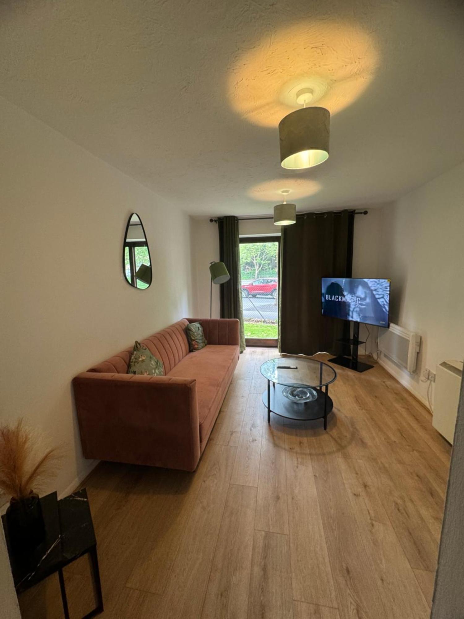 Paprika Nest Apartment Hendon Exterior foto