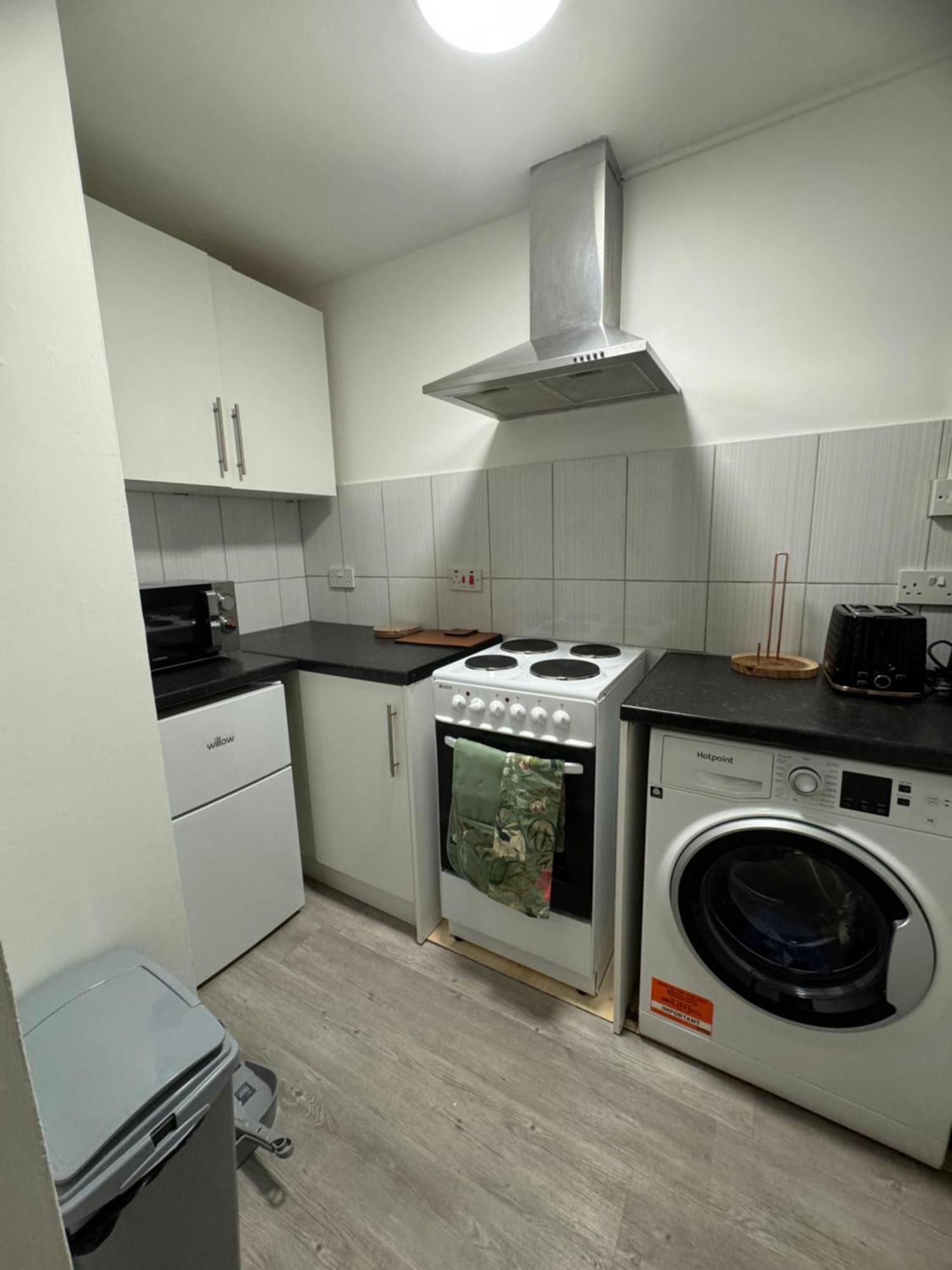 Paprika Nest Apartment Hendon Exterior foto